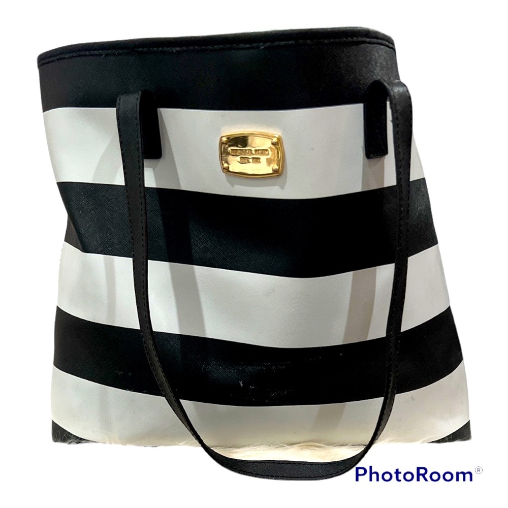 Michael Kors Tote very popular